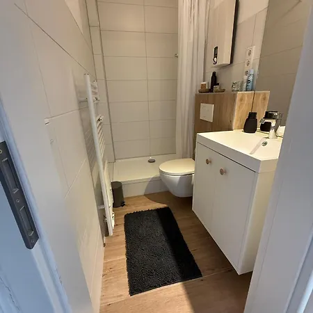 Modernes City-apartment Muelheim - Kueche, Smart-tv, Schnelles Wlan, Naehe Essen & Duesseldorf * Mülheim an der Ruhr