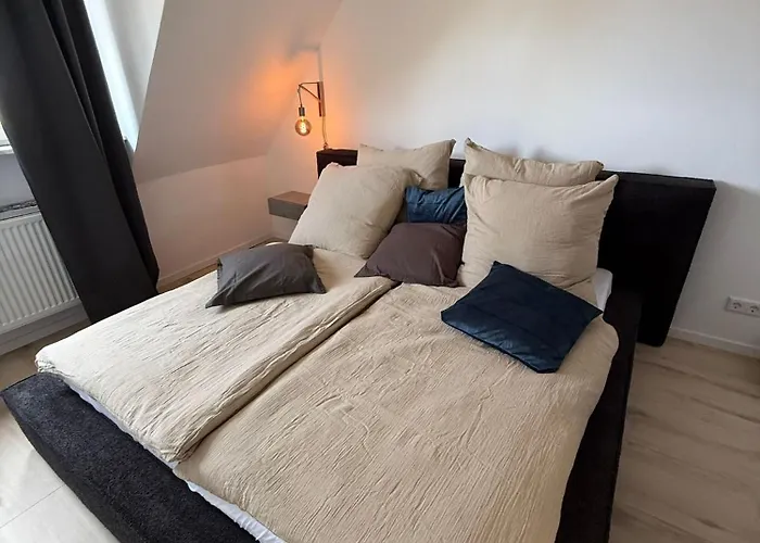 Modernes Apartment Muelheim - Freie Parkplaetze, Smart-Tv, Wlan, Naehe Messe Essen & Duesseldorf * Mülheim an der Ruhr