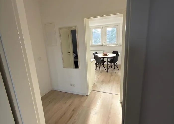 Modernes Apartment Muelheim - Freie Parkplaetze, Smart-Tv, Wlan, Naehe Messe Essen & Duesseldorf Lejlighed